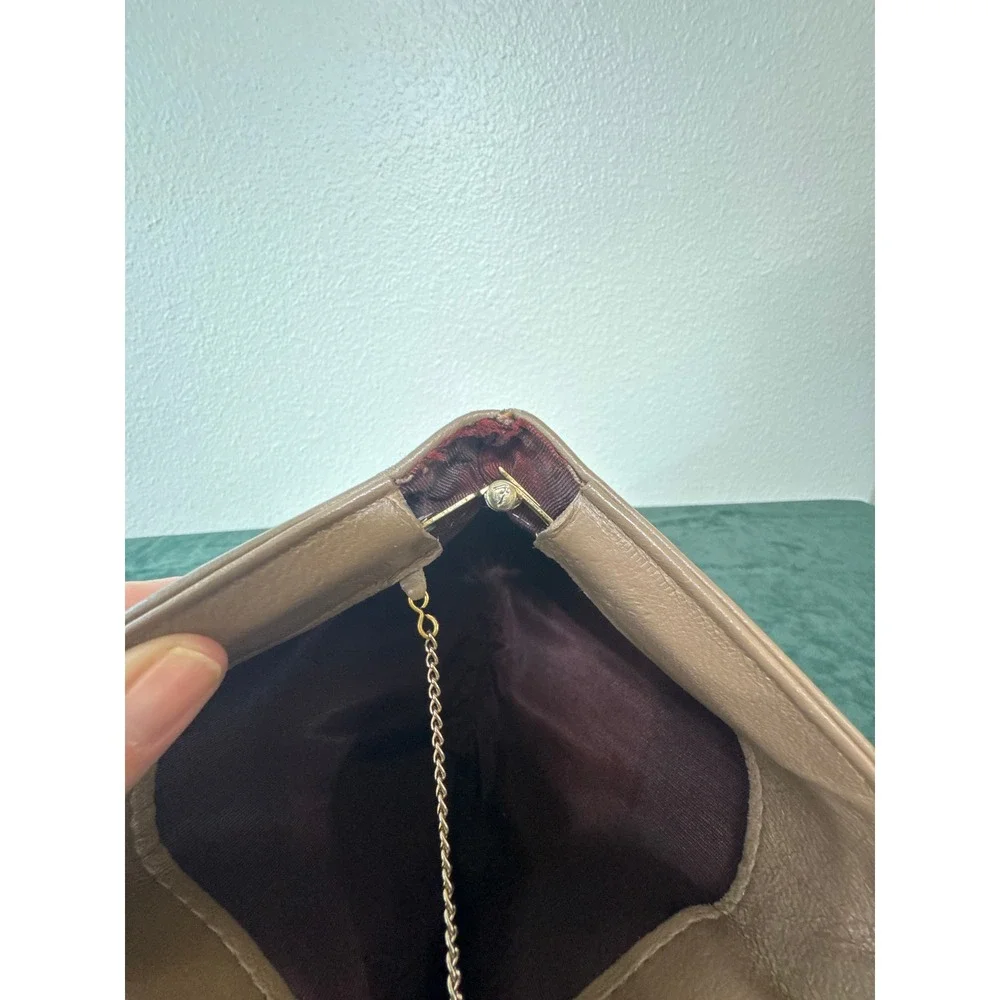 Vintage‎ Clutch Bag Small Tan Leather Pleated Hidden Chain Crossbody Minimal 80s